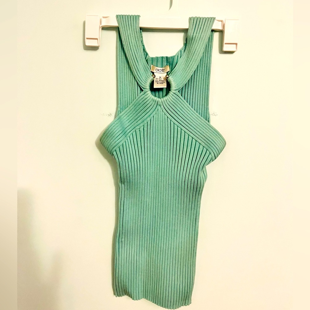Cache, size medium, sexy dressy top.
